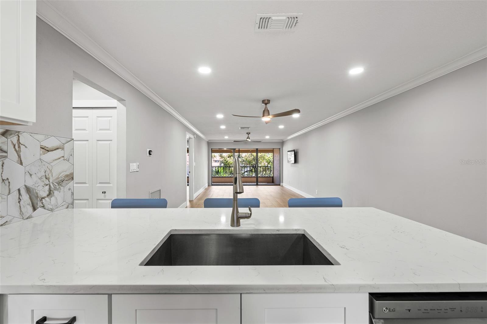 Image 11 of 49 For 4720 Brittany Drive S 139