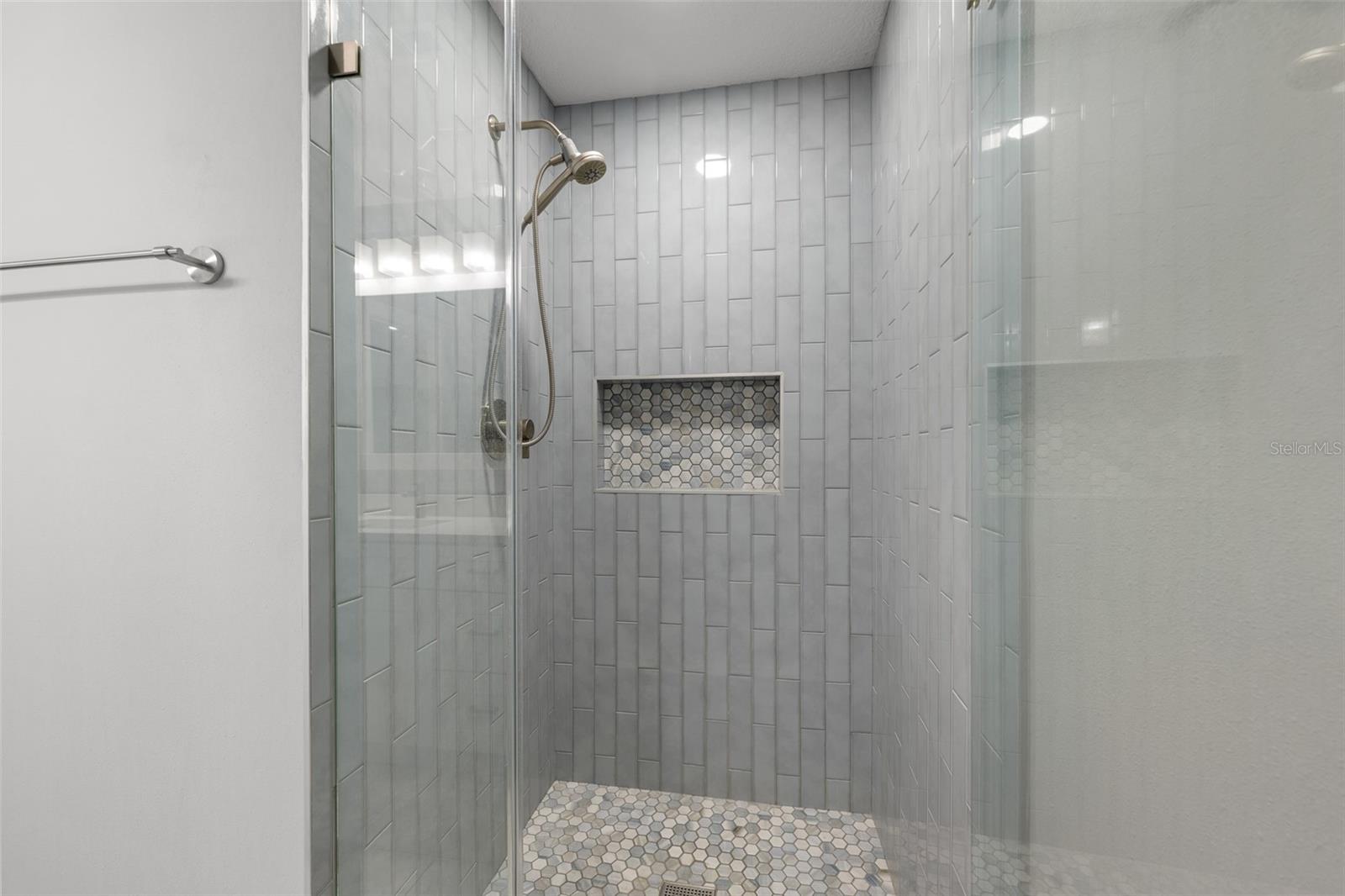 Image 28 of 49 For 4720 Brittany Drive S 139