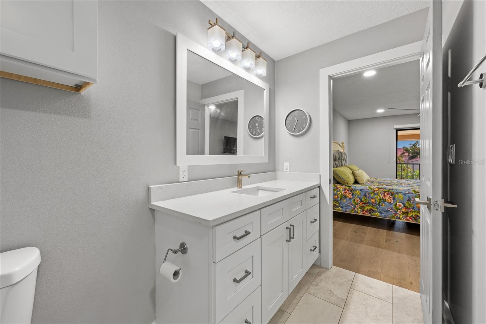 Image 29 of 49 For 4720 Brittany Drive S 139