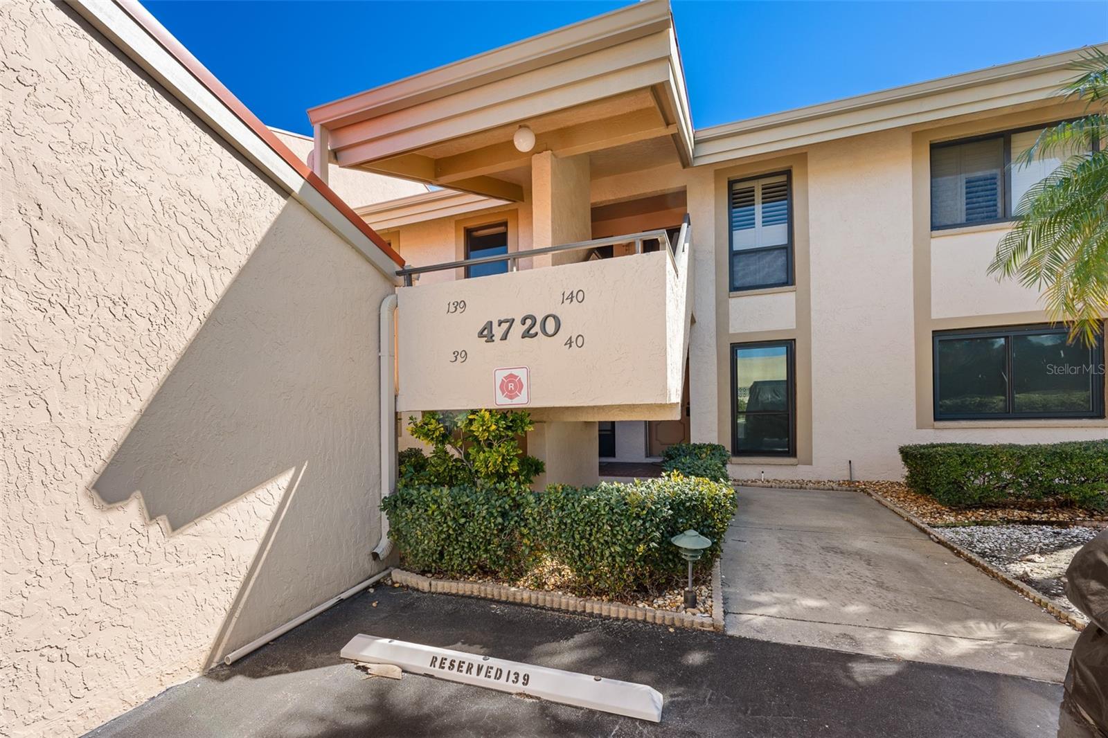 Image 3 of 49 For 4720 Brittany Drive S 139