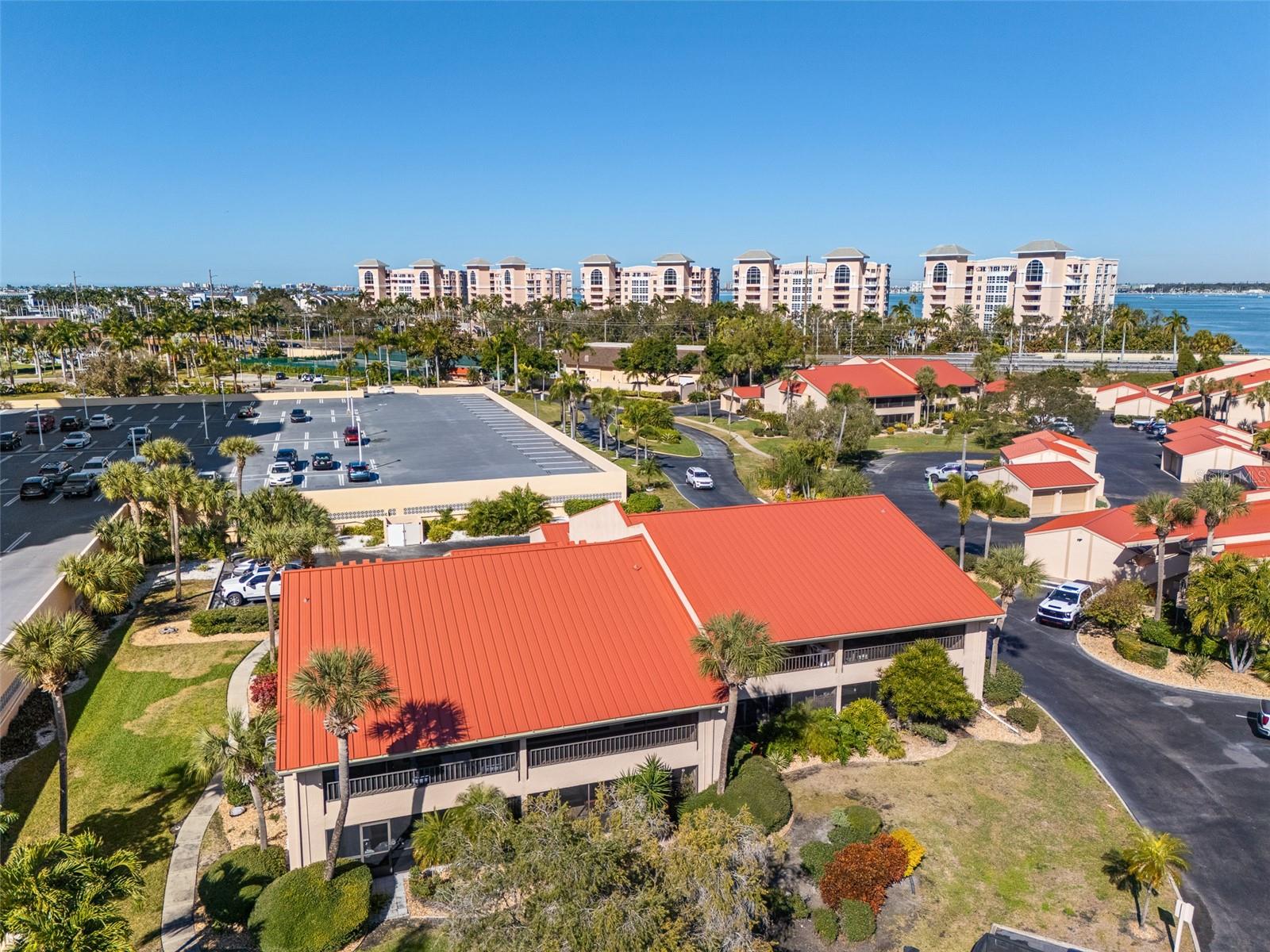 Image 40 of 49 For 4720 Brittany Drive S 139