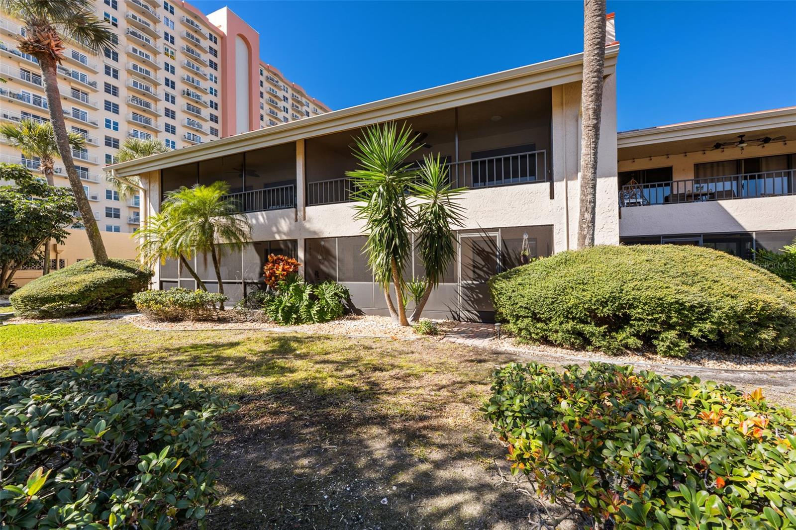 Image 42 of 49 For 4720 Brittany Drive S 139