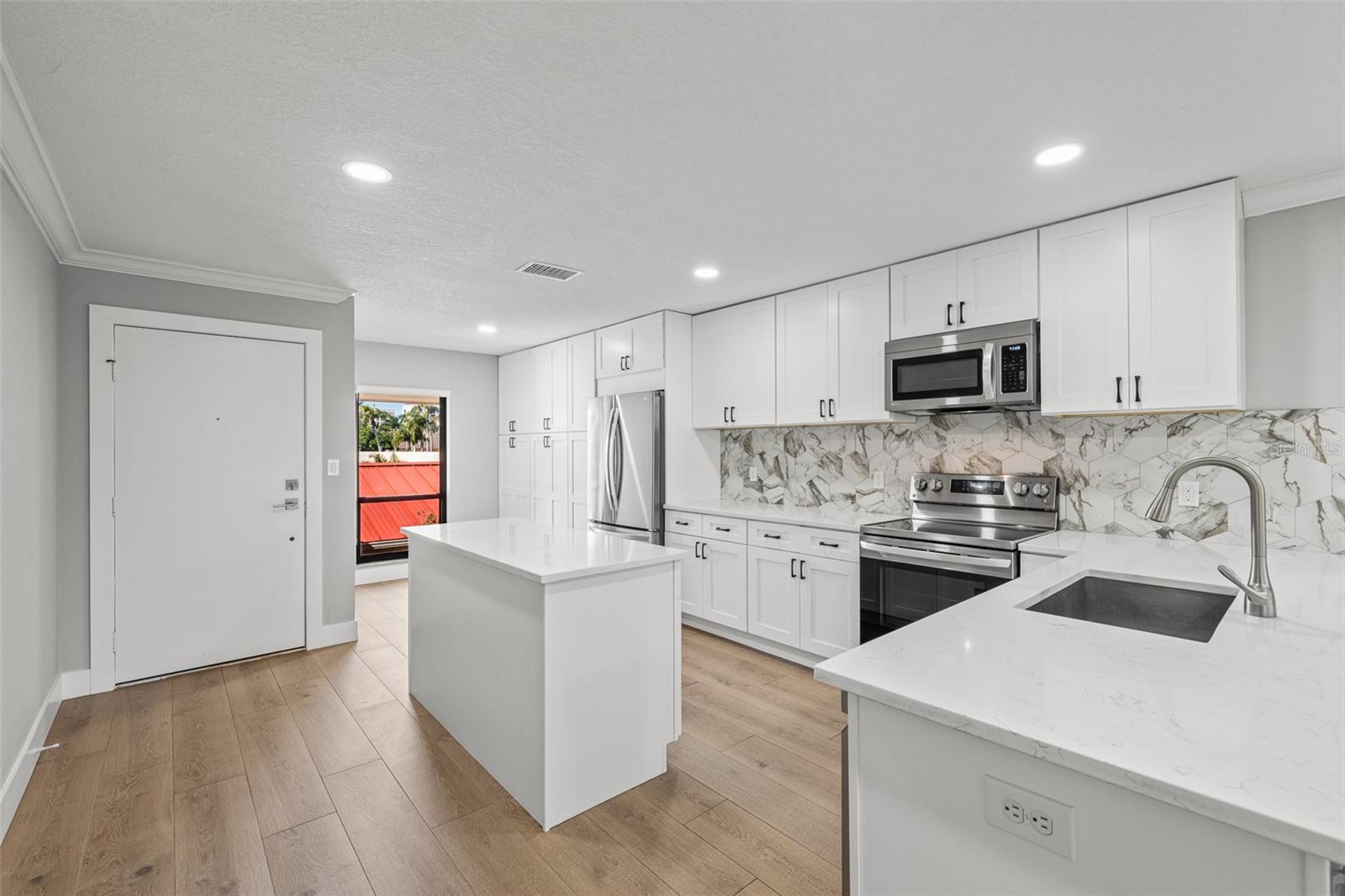 Image 7 of 49 For 4720 Brittany Drive S 139