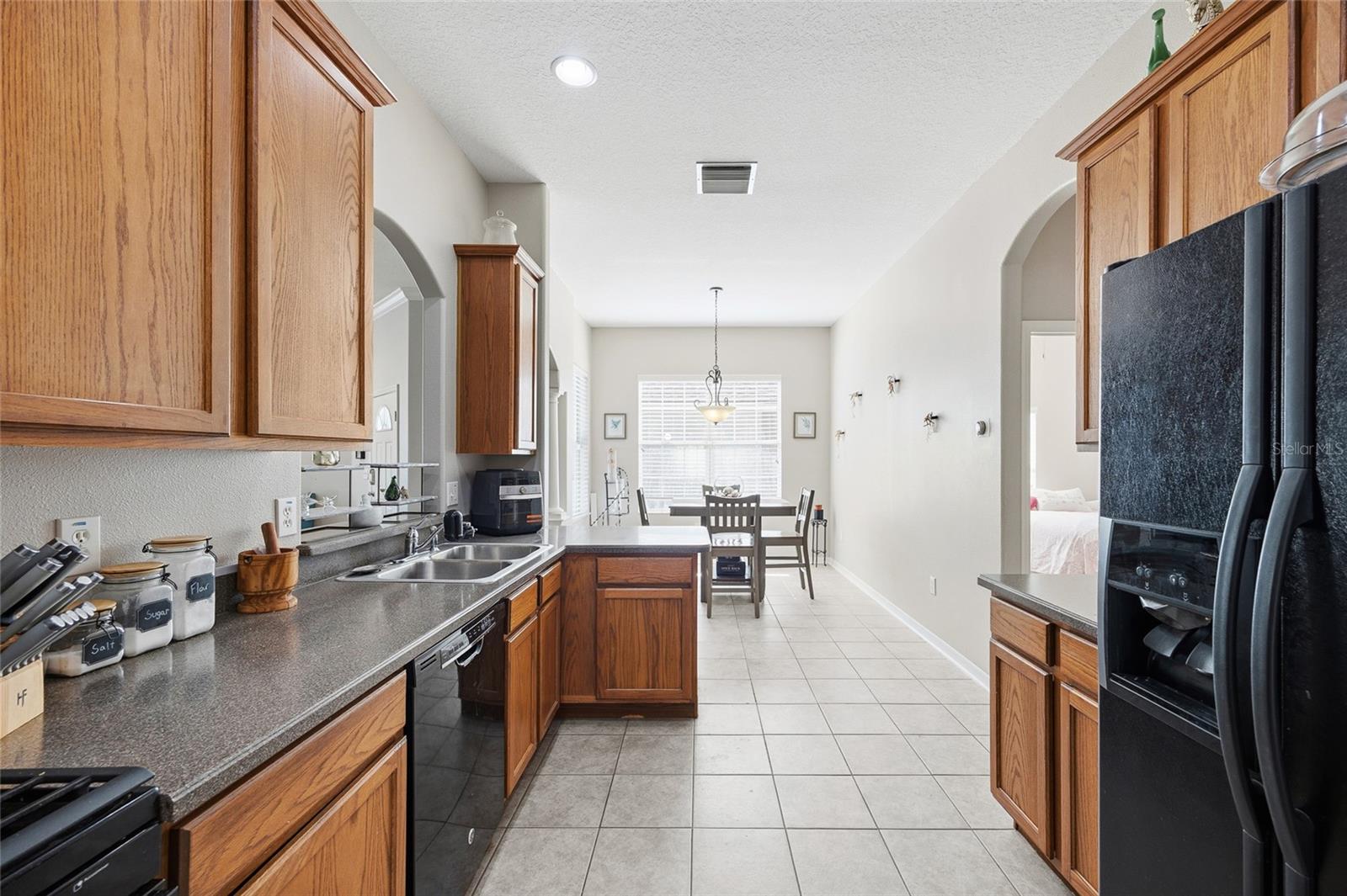 Image 16 of 45 For 1118 Wright Swynde Court