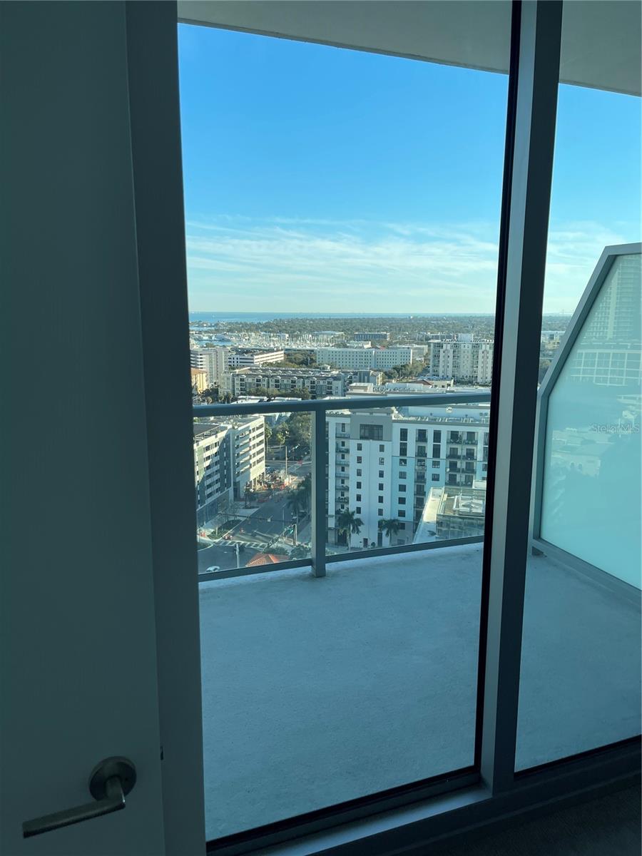 Image 7 of 30 For 400 Central Ave  1804