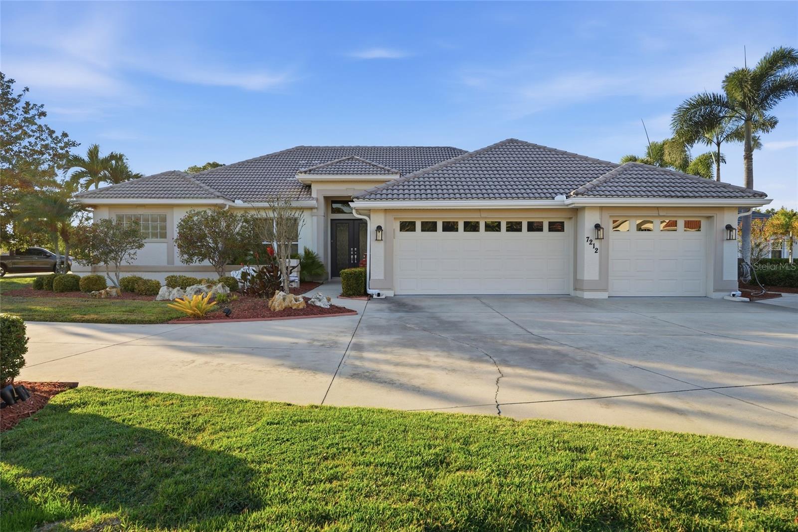 Details for 7212 Spur Court, SARASOTA, FL 34243