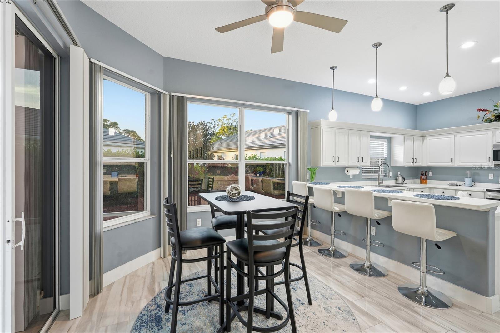 Image 14 of 56 For 7212 Spur Court