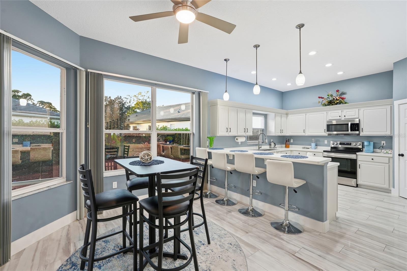 Image 15 of 56 For 7212 Spur Court