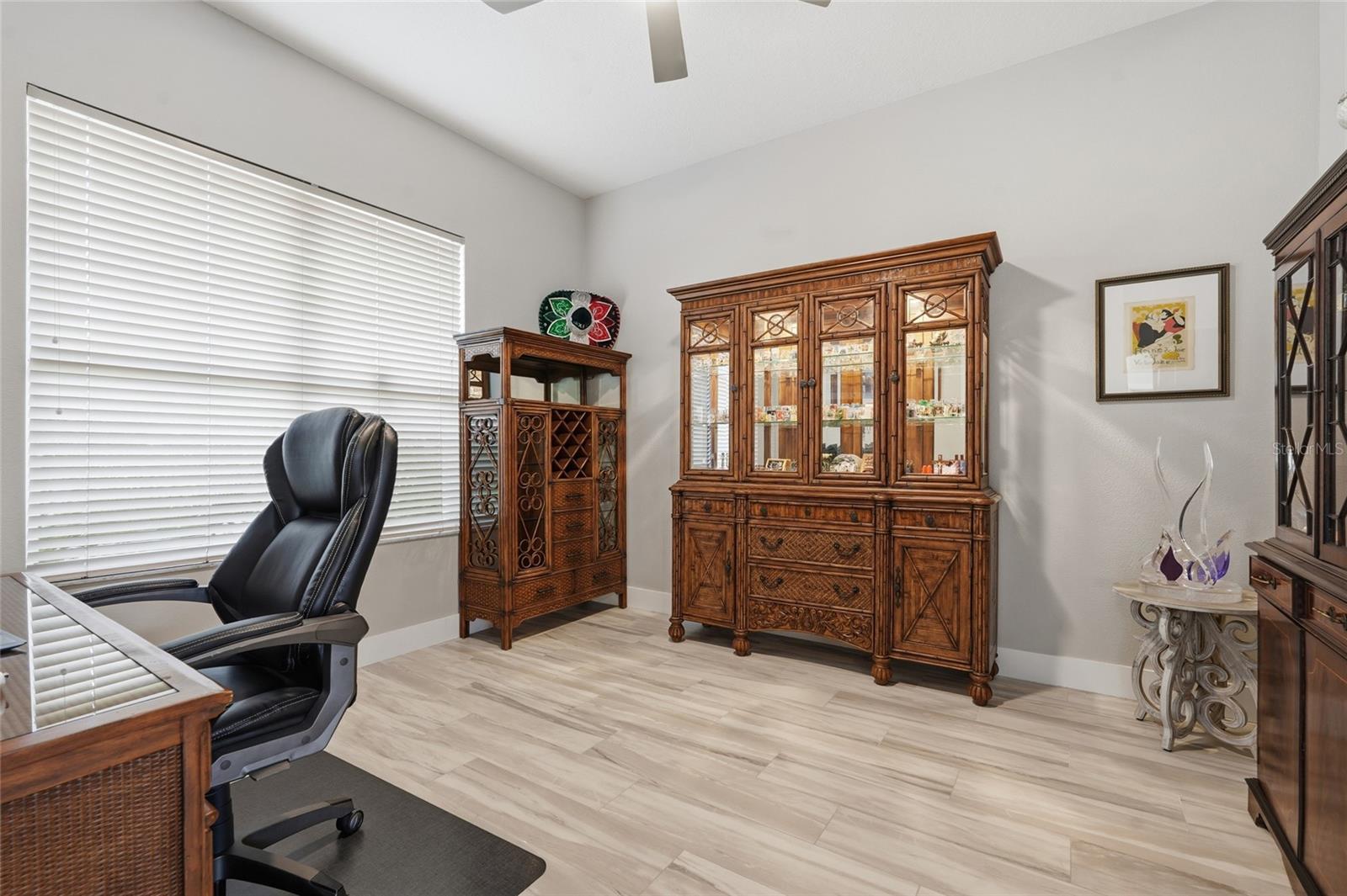 Image 25 of 56 For 7212 Spur Court