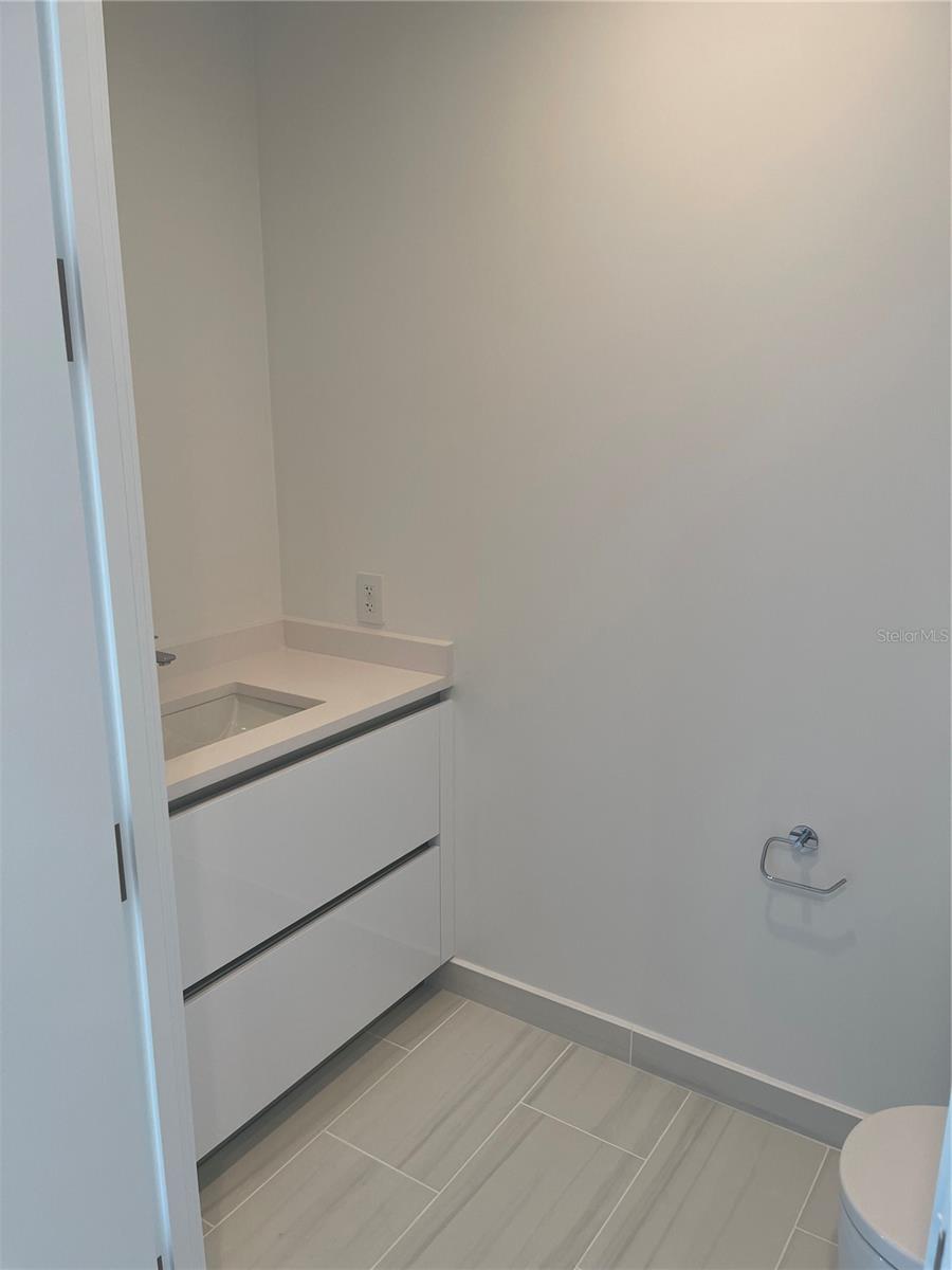 Image 13 of 32 For 400 Central Ave  1804