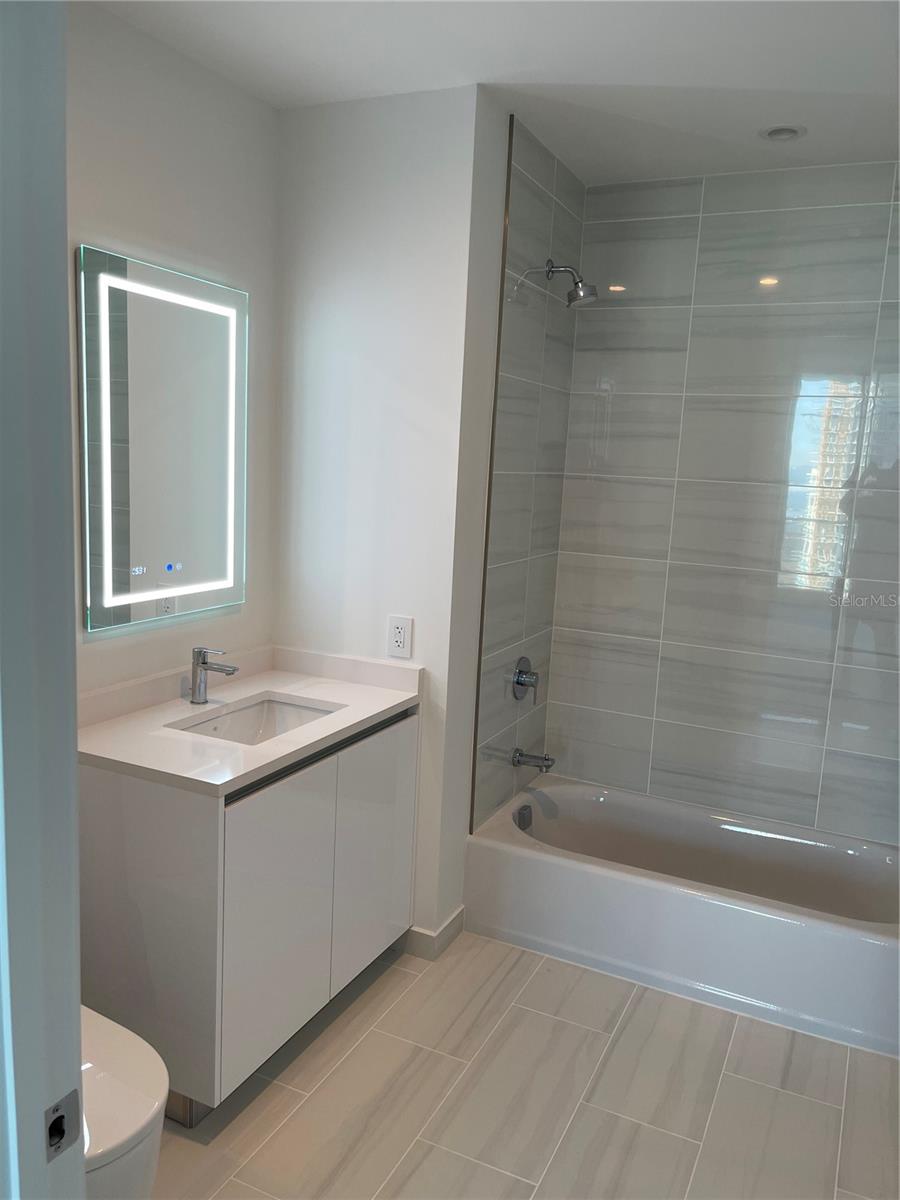 Image 8 of 32 For 400 Central Ave  1804