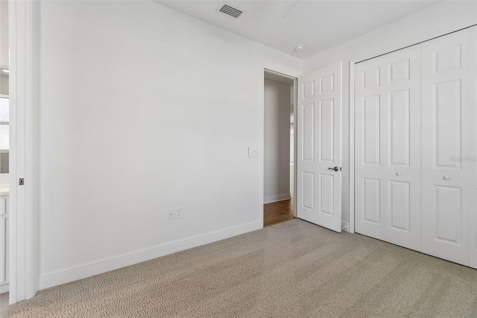 Image 32 of 100 For 19714 Lonesome Pine Drive