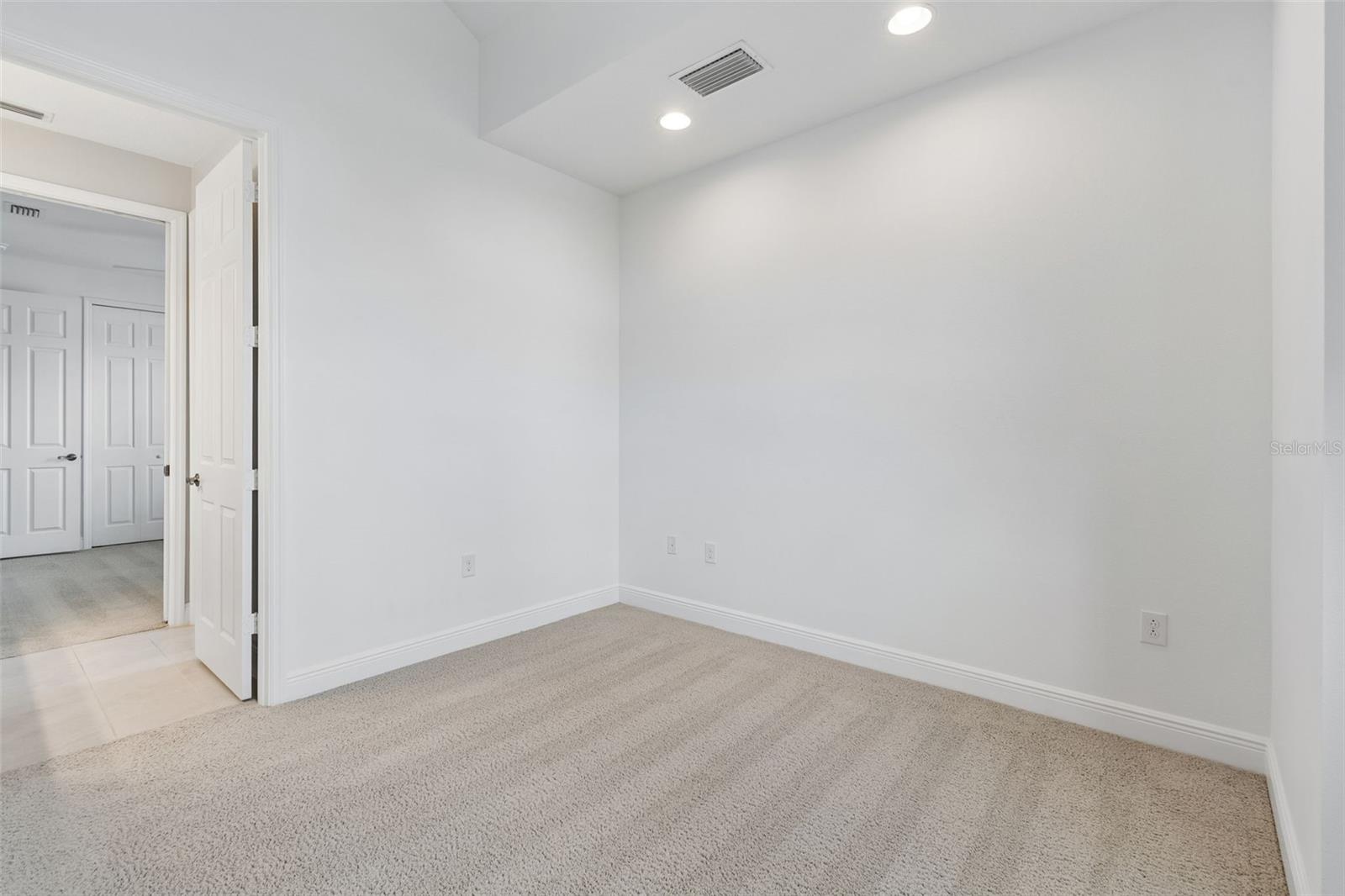 Image 89 of 100 For 19714 Lonesome Pine Drive