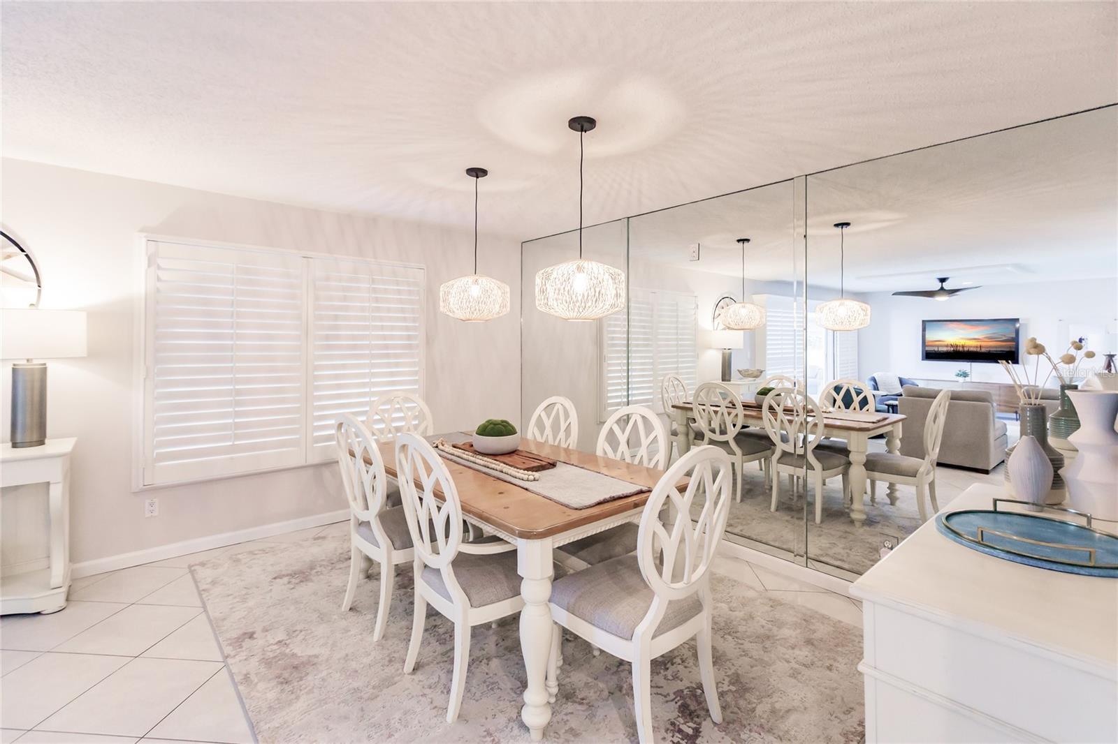 Image 11 of 29 For 6018 Peppertree Way 231b