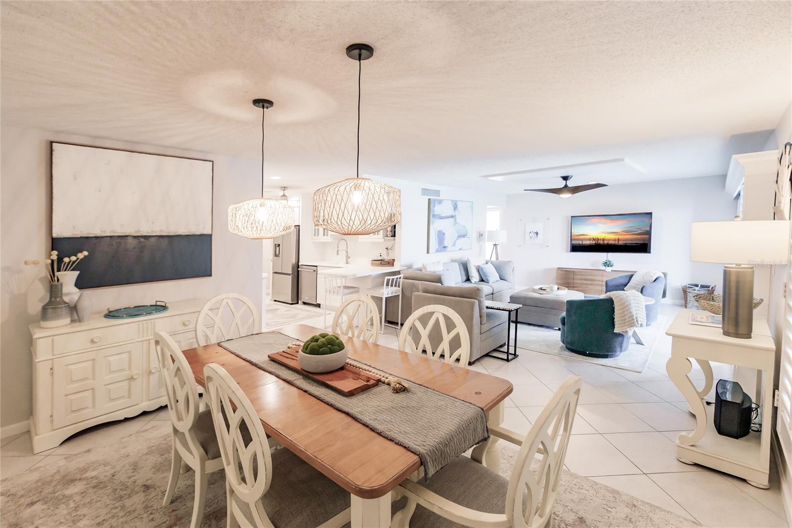 Image 12 of 29 For 6018 Peppertree Way 231b