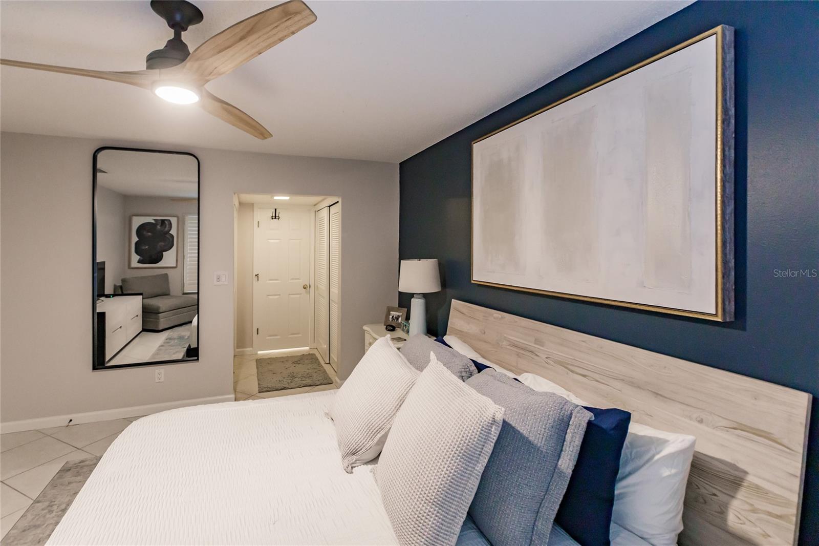 Image 17 of 29 For 6018 Peppertree Way 231b