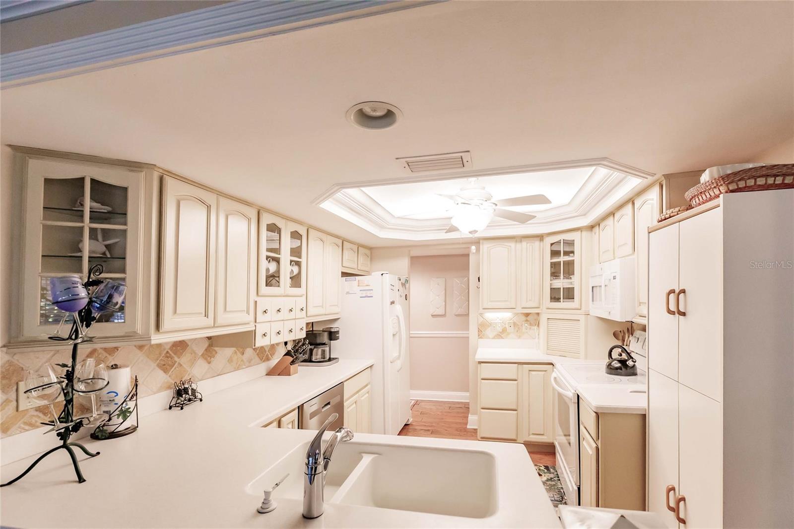 Image 4 of 16 For 6030 Peppertree Way 222a