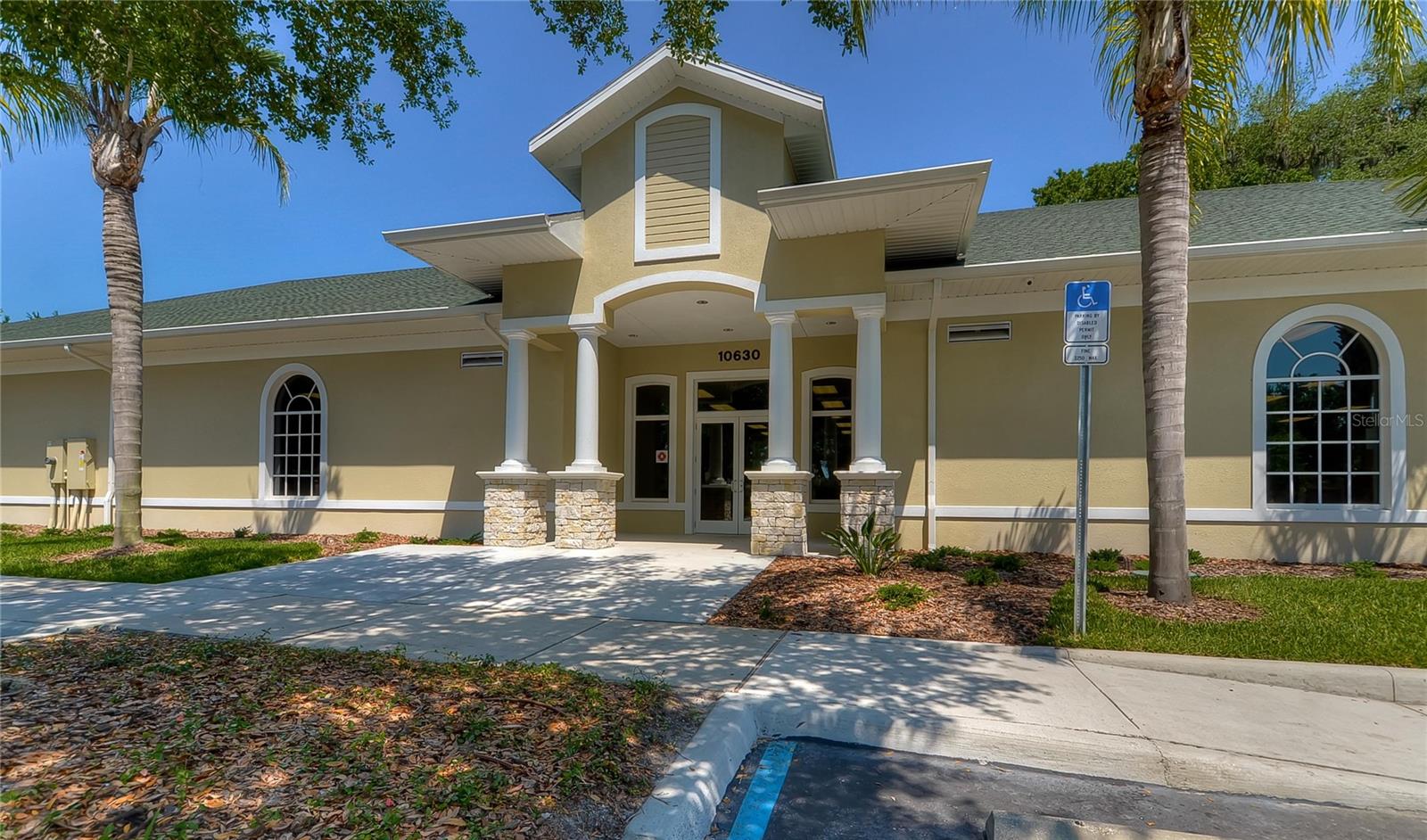 Image 40 of 56 For 18109 Canal Pointe Street