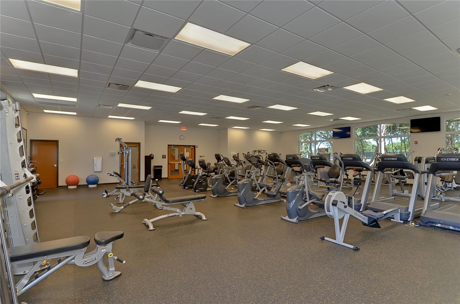 Image 44 of 56 For 18109 Canal Pointe Street