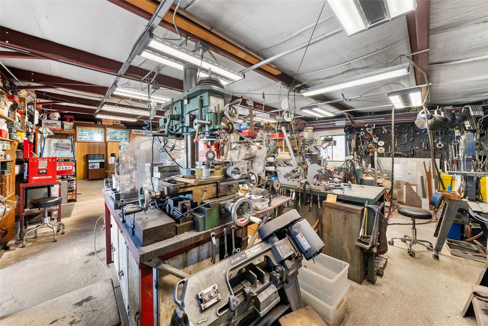 Image 23 of 36 For 6600 Haines Road N