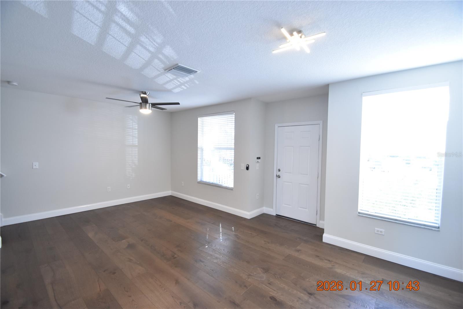 Image 11 of 45 For 1535 Blue Magnolia Road