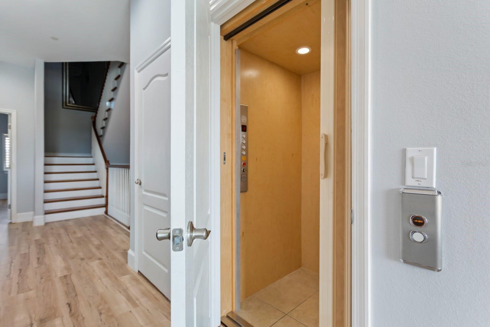 Image 14 of 39 For 145 Brightwater Drive 7