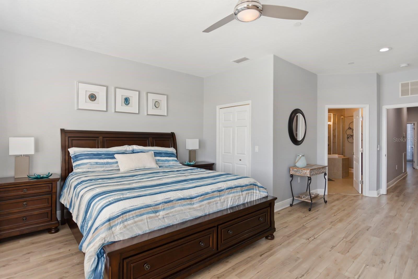 Image 16 of 39 For 145 Brightwater Drive 7