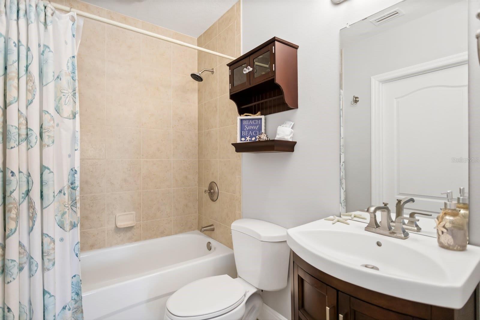 Image 26 of 39 For 145 Brightwater Drive 7