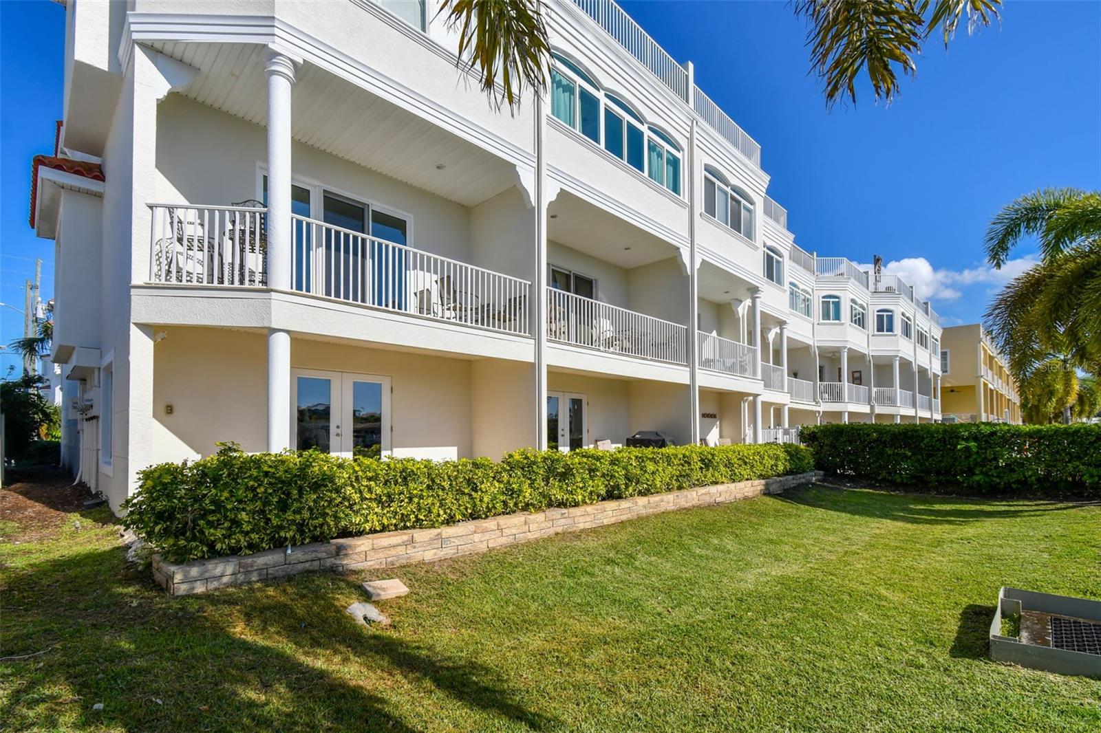 Image 31 of 39 For 145 Brightwater Drive 7