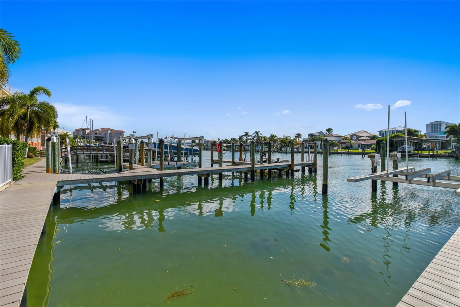 Image 36 of 39 For 145 Brightwater Drive 7