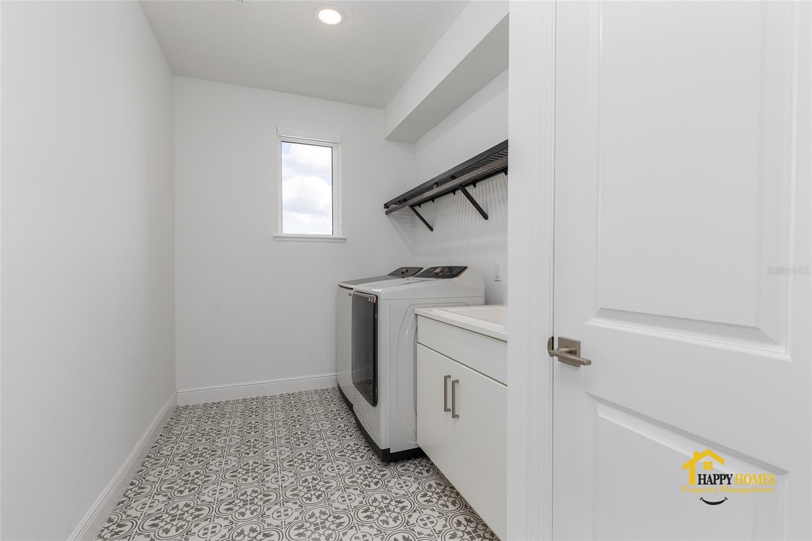 Image 33 of 51 For 9226 Santorini Drive