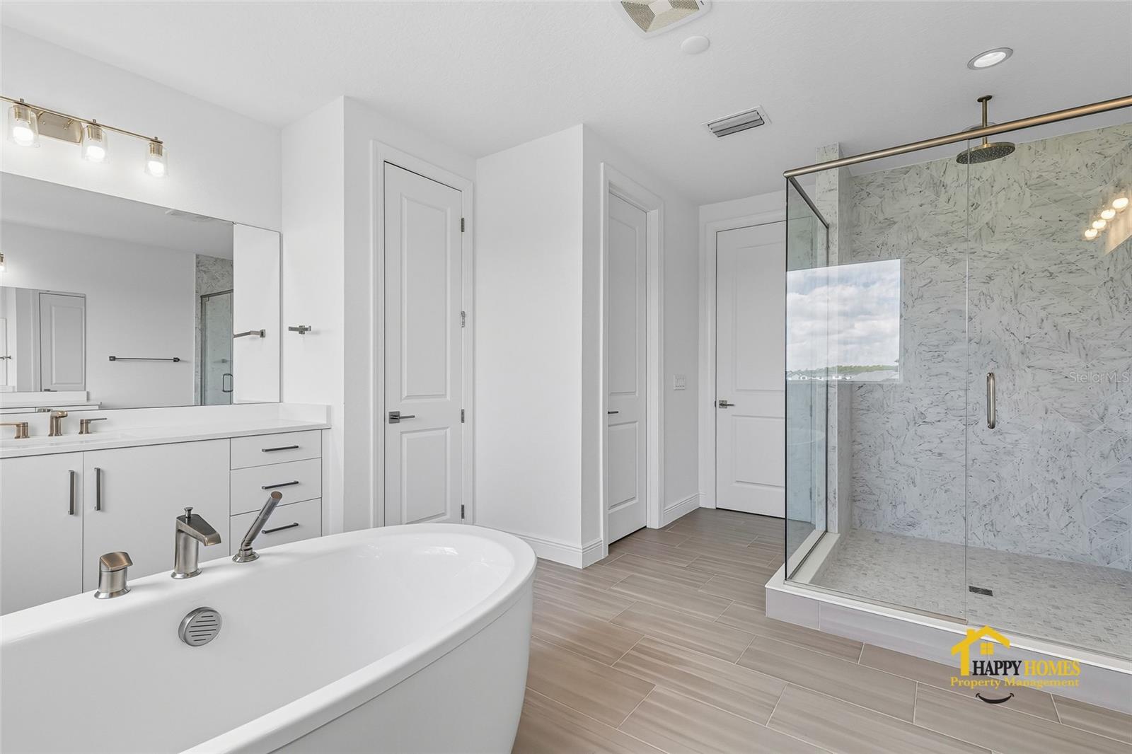 Image 40 of 51 For 9226 Santorini Drive