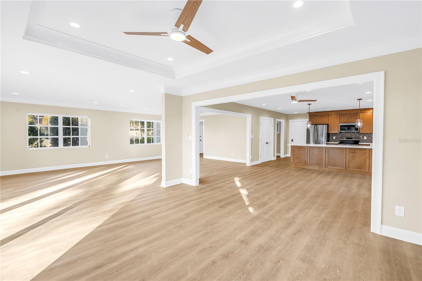 Image 11 of 32 For 11 Brightwaters Circle Ne