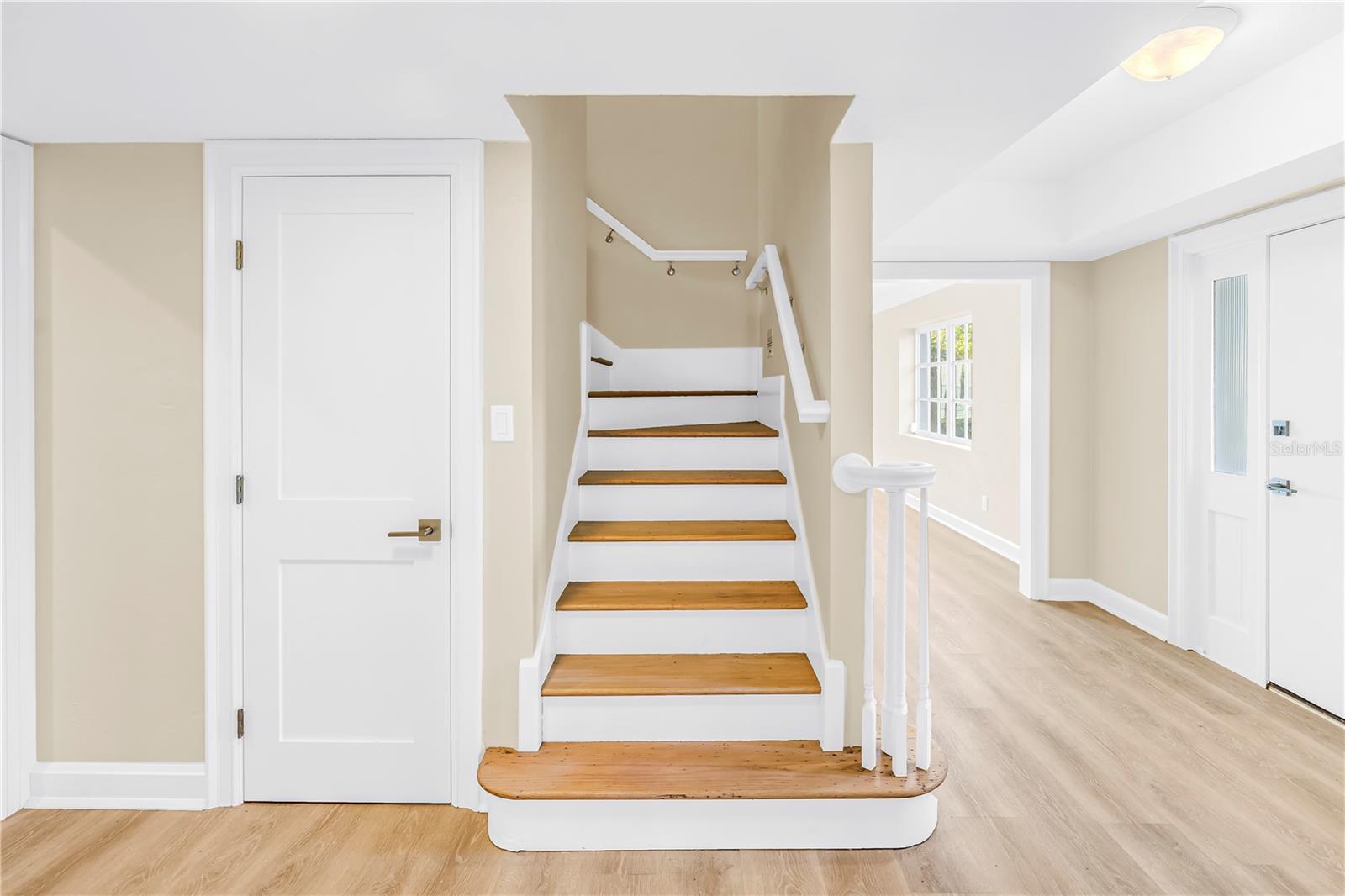 Image 15 of 32 For 11 Brightwaters Circle Ne