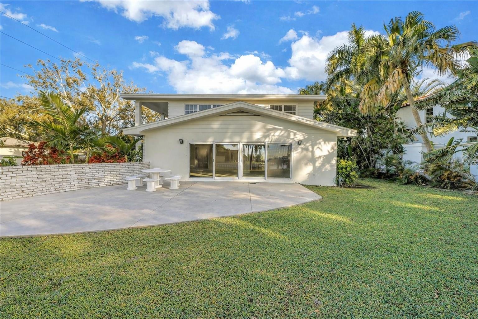 Image 22 of 32 For 11 Brightwaters Circle Ne