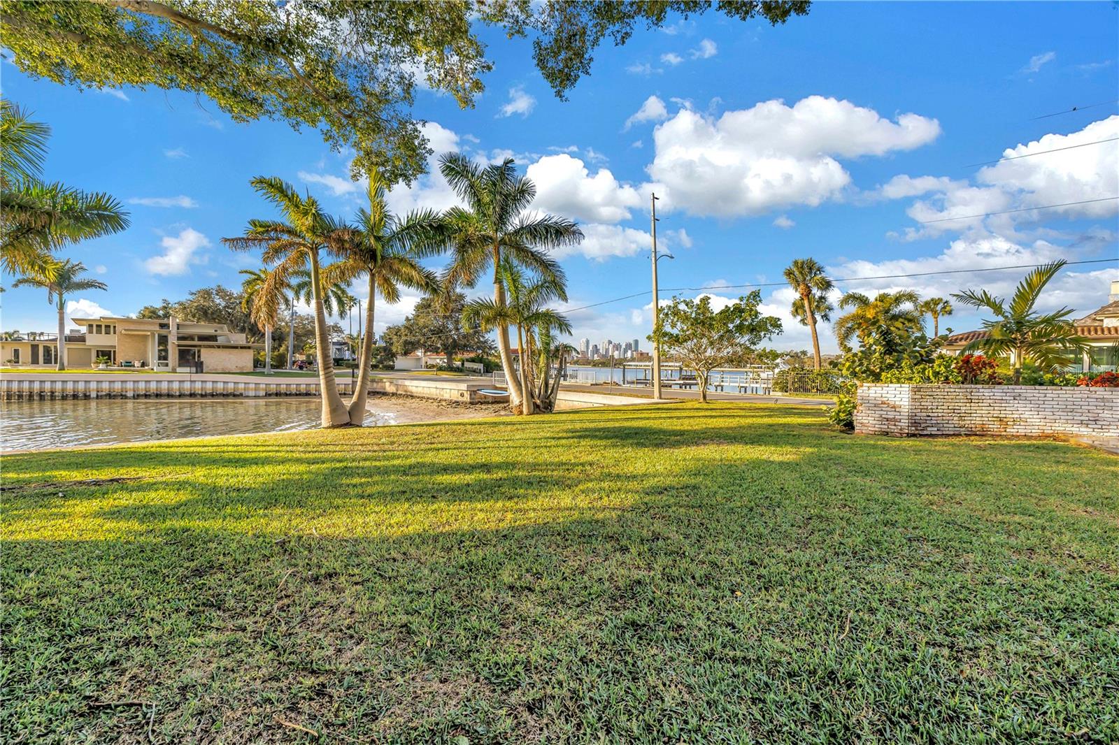 Image 24 of 32 For 11 Brightwaters Circle Ne