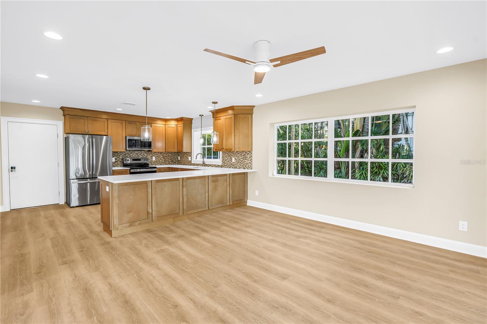 Image 9 of 32 For 11 Brightwaters Circle Ne