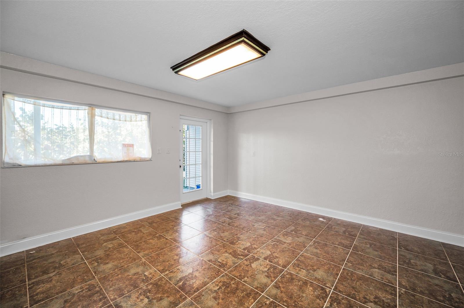 Image 32 of 43 For 9852 Indian Key Trail 71