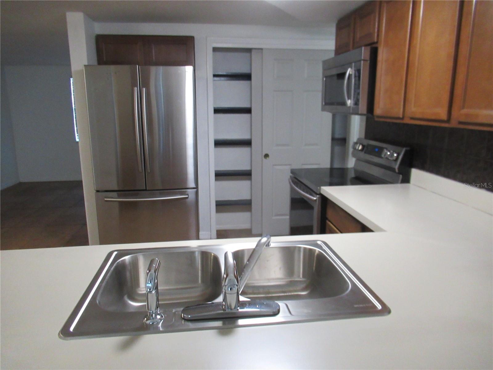 Image 8 of 19 For 3110 Rock Valley Drive