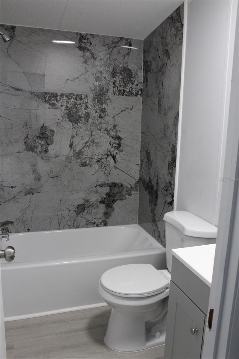 Image 17 of 19 For 10405 Jungle Street