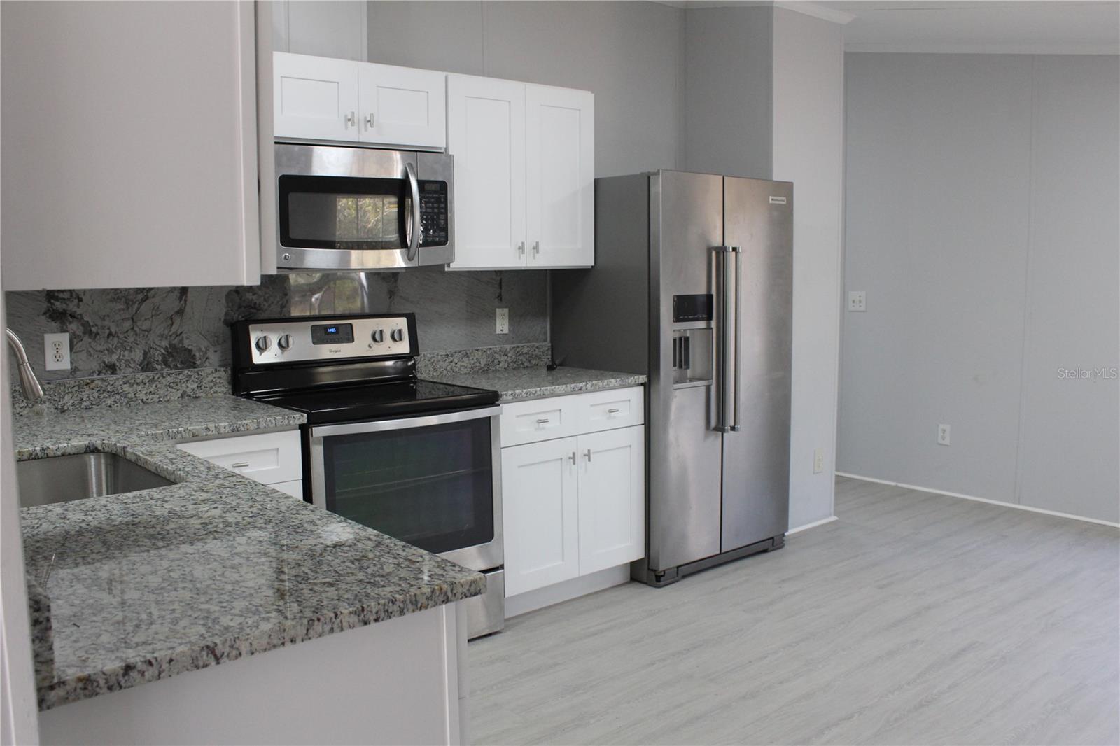 Image 6 of 19 For 10405 Jungle Street