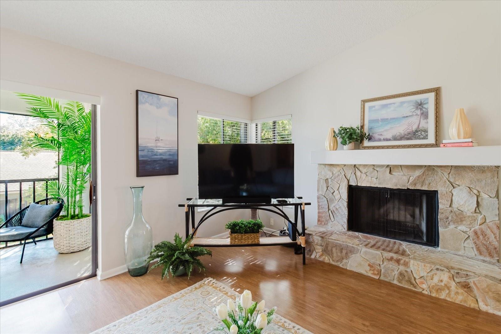 Image 18 of 65 For 1852 Lake Cypress Drive 1852