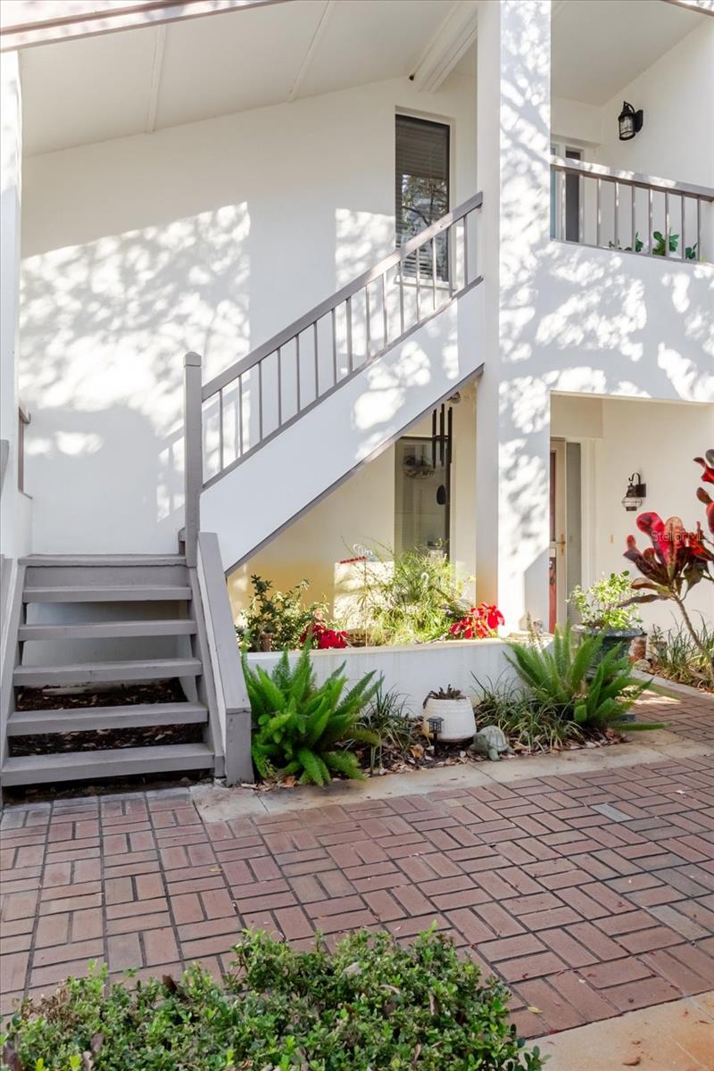 Image 4 of 65 For 1852 Lake Cypress Drive 1852