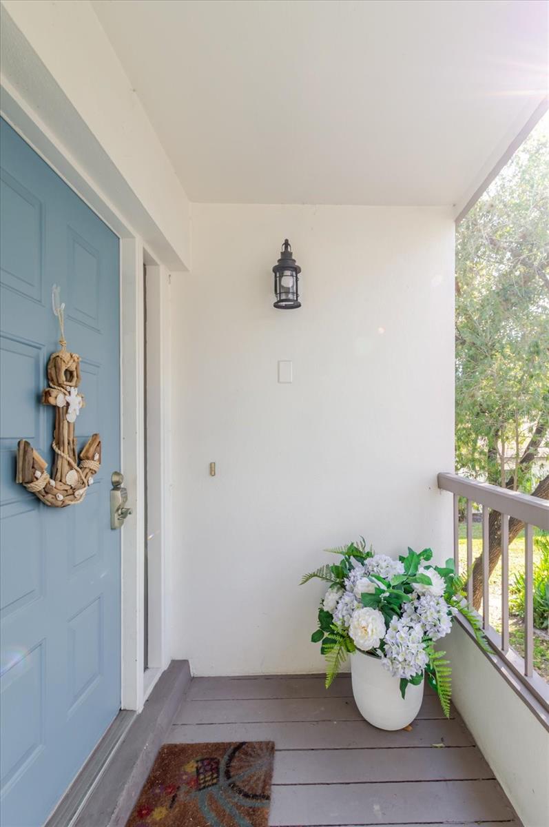 Image 6 of 65 For 1852 Lake Cypress Drive 1852