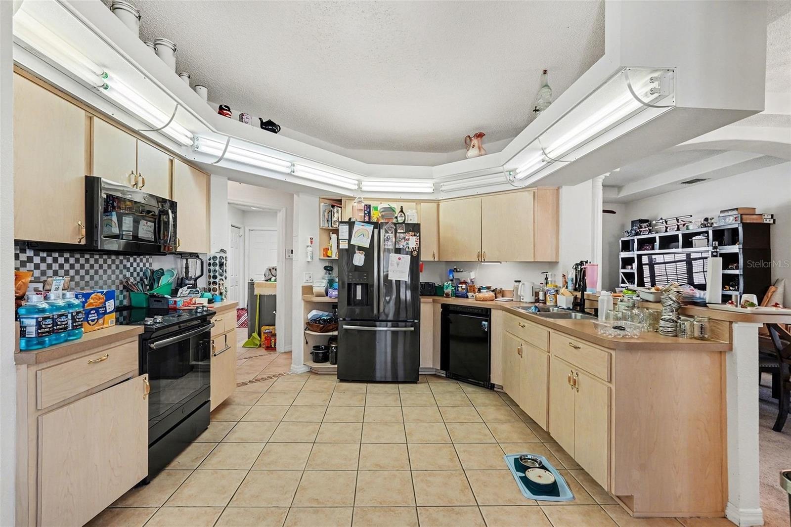 Image 10 of 31 For 2405 Ainsworth Avenue