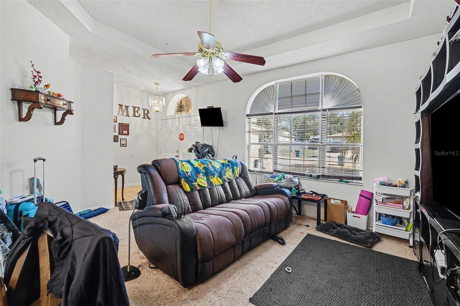 Image 6 of 9 For 2405 Ainsworth Avenue