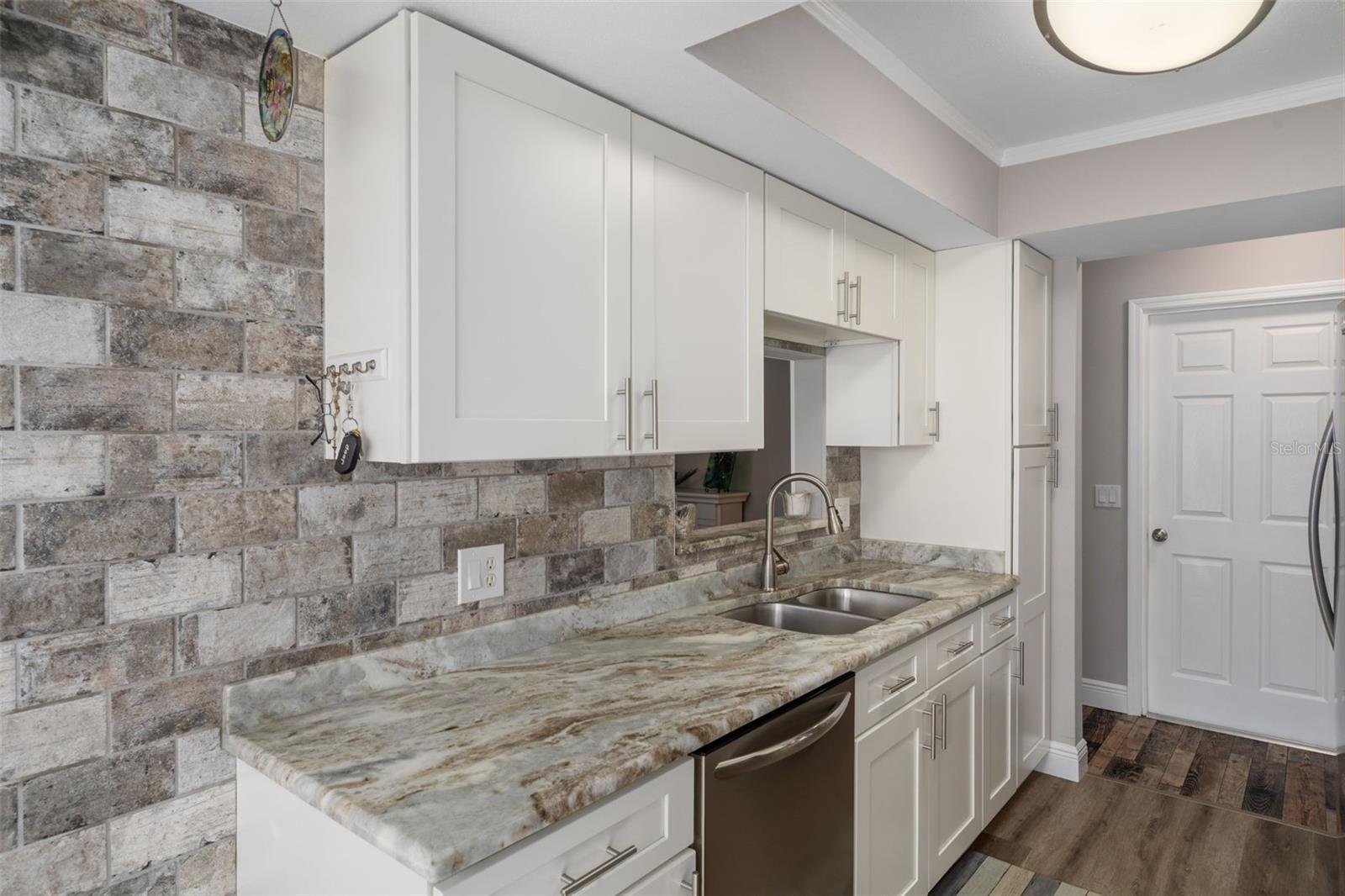 Image 11 of 46 For 4749 Westbury Court 4749