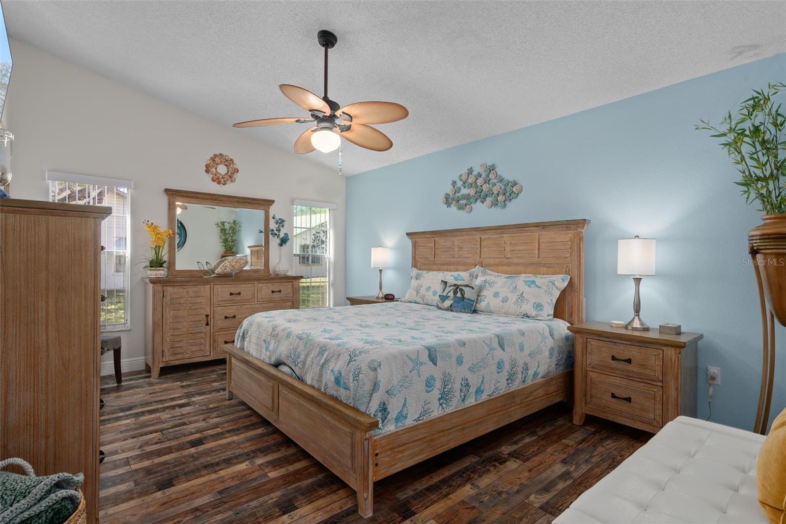 Image 24 of 46 For 4749 Westbury Court 4749