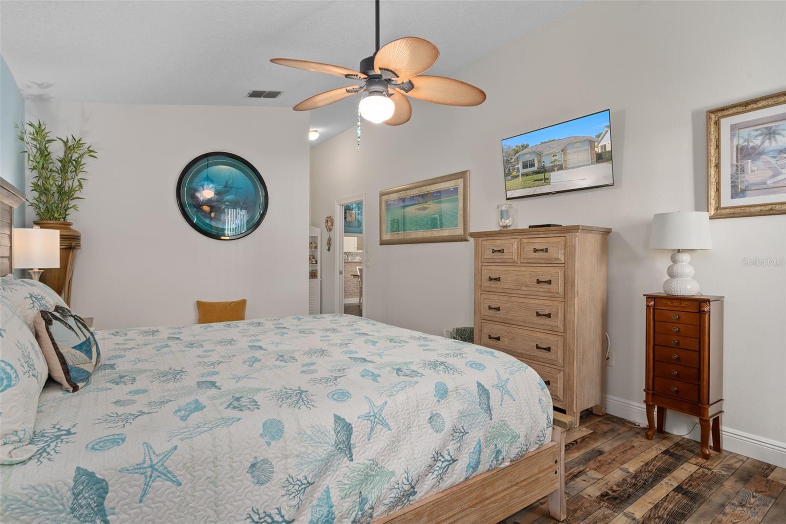 Image 26 of 46 For 4749 Westbury Court 4749