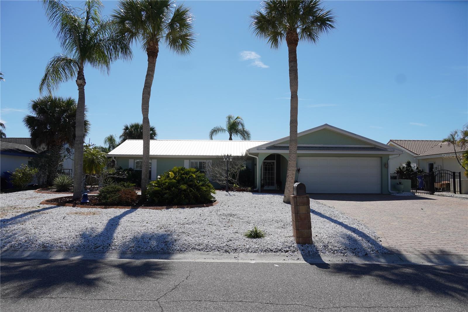 Image 2 of 69 For 908 Sago Palm Way